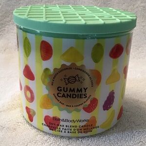 Bath & Body Works 3 wick candle Gummy Candies w/ special silicone lid